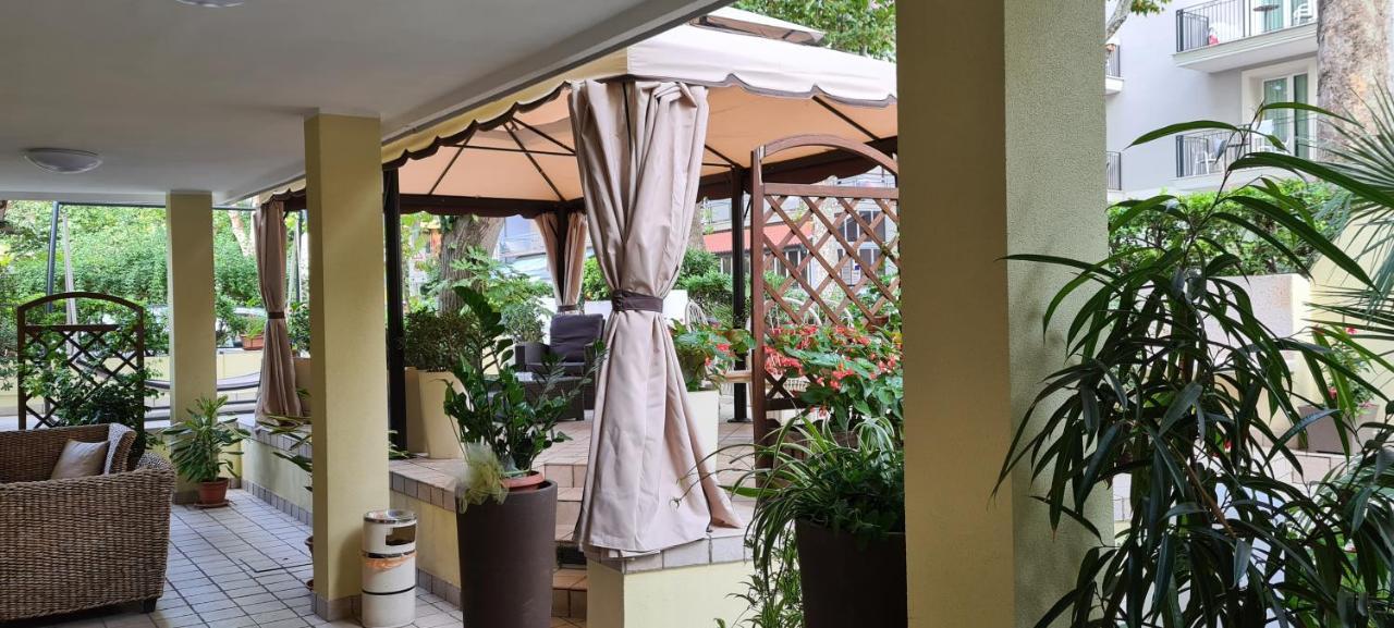 Hotel Beppe Rimini Ngoại thất bức ảnh