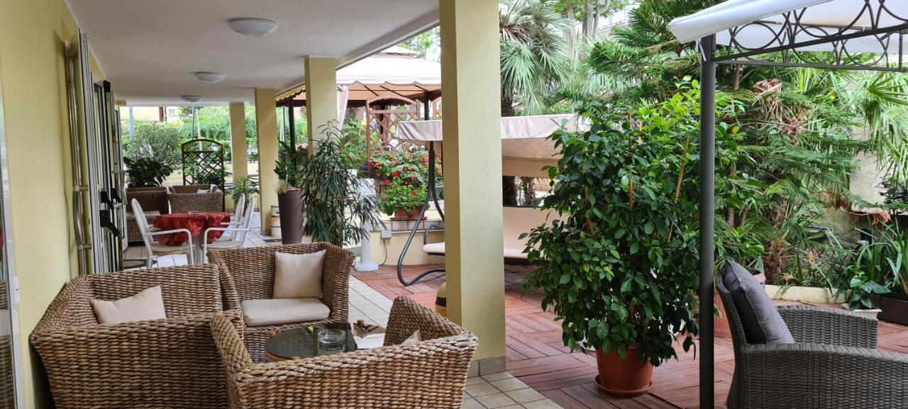 Hotel Beppe Rimini Ngoại thất bức ảnh