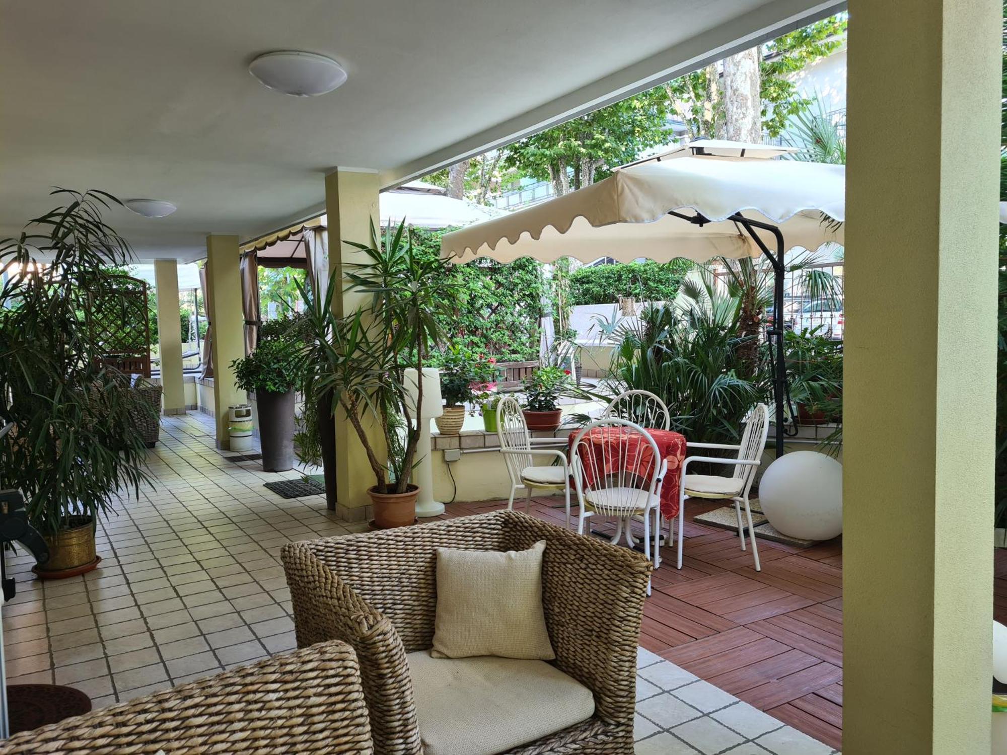 Hotel Beppe Rimini Ngoại thất bức ảnh