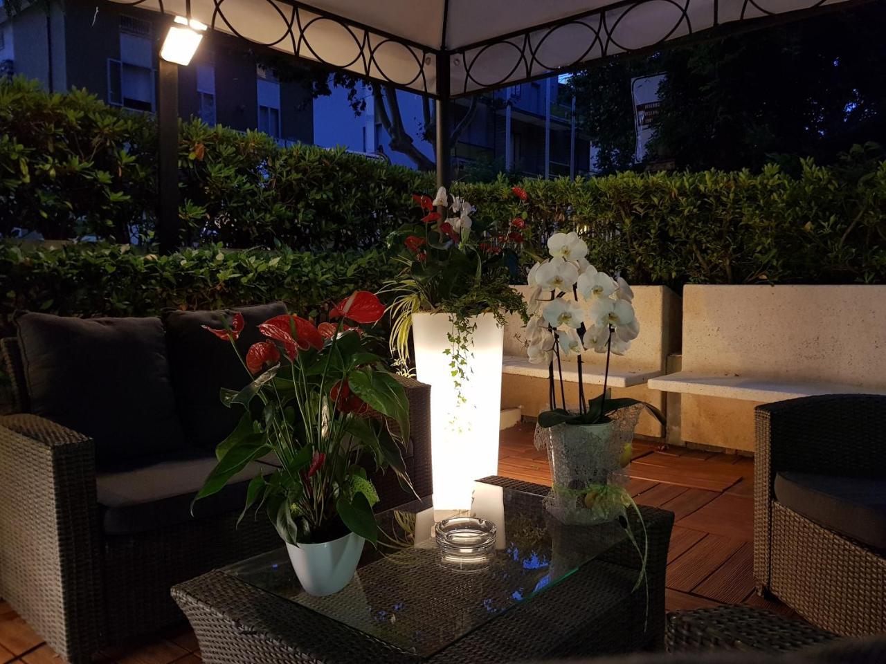 Hotel Beppe Rimini Ngoại thất bức ảnh
